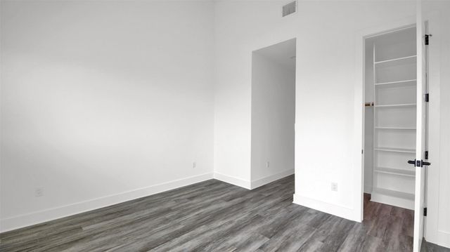 21200 Portsmouth CV E 12, Lago Vista, TX 78645