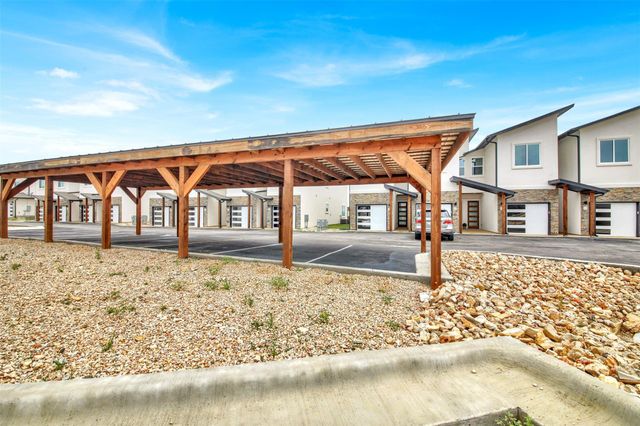21200 Portsmouth CV E 12, Lago Vista, TX 78645