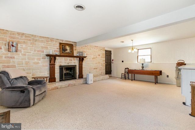 14 DOUGLAS COURT, Carlisle, PA 17013
