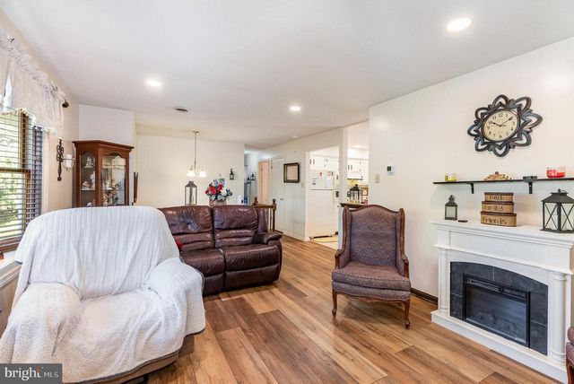 14 DOUGLAS COURT, Carlisle, PA 17013
