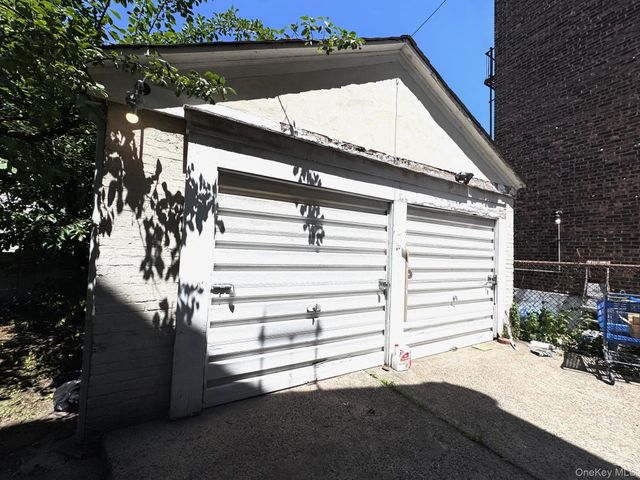 8625 59th Avenue, Elmhurst, NY 11373