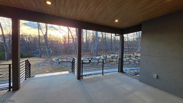 27 Sanders Rd, Rockaway Twp., NJ 07866