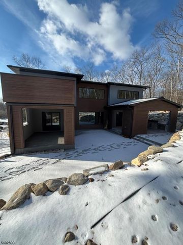 27 Sanders Rd, Rockaway Twp., NJ 07866