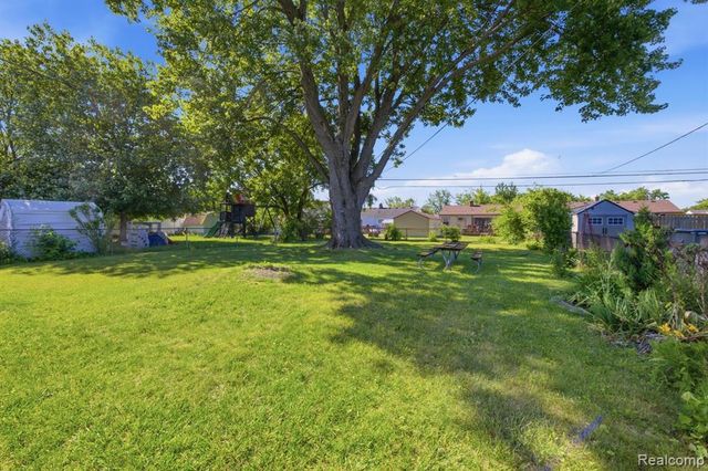 31741 Fairchild Street, Westland, MI 48186