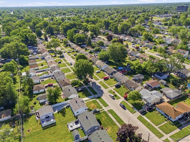 31741 Fairchild Street, Westland, MI 48186