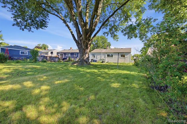 31741 Fairchild Street, Westland, MI 48186
