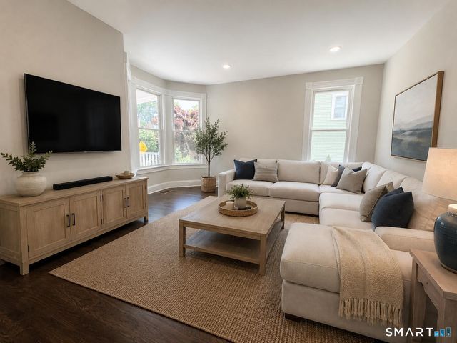 25 Quintard Avenue, Norwalk, CT 06854