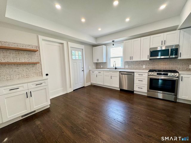 25 Quintard Avenue, Norwalk, CT 06854
