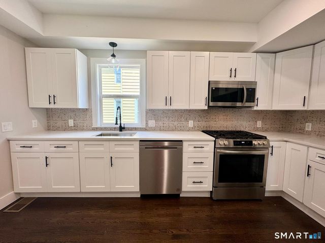 25 Quintard Avenue, Norwalk, CT 06854