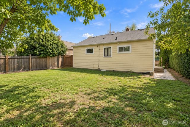 3810 S Asotin Street, Tacoma, WA 98418