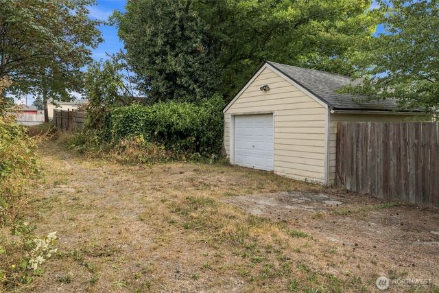 3810 S Asotin Street, Tacoma, WA 98418