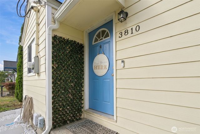 3810 S Asotin Street, Tacoma, WA 98418