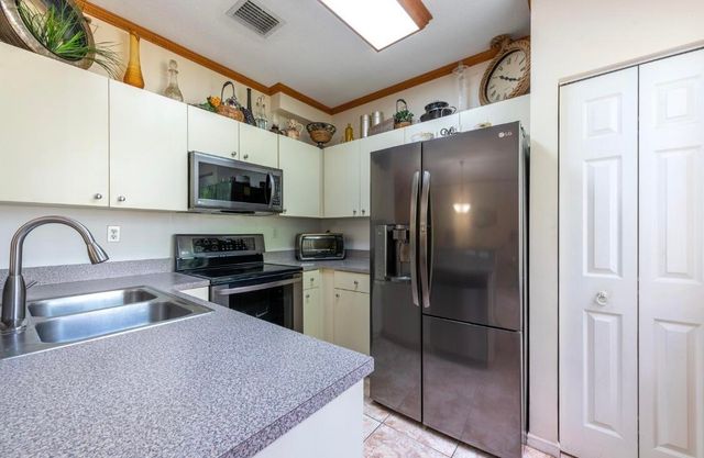 116 S Palm Villas Way, Palm Springs, FL 33461