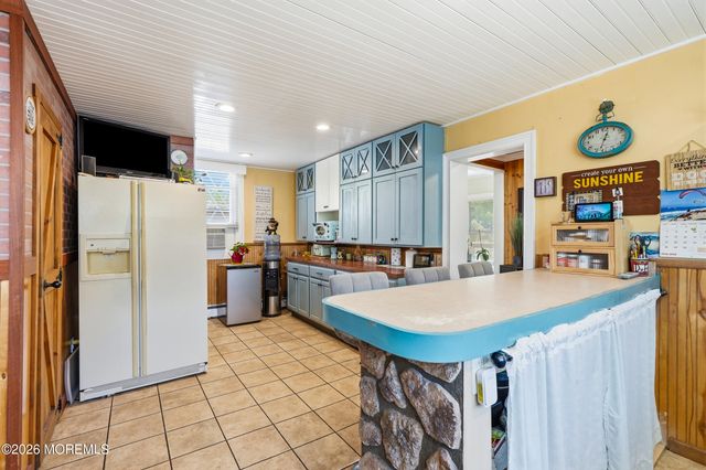 94 Forest Avenue, Keansburg, NJ 07734