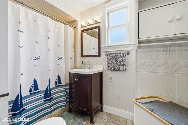 94 Forest Avenue, Keansburg, NJ 07734