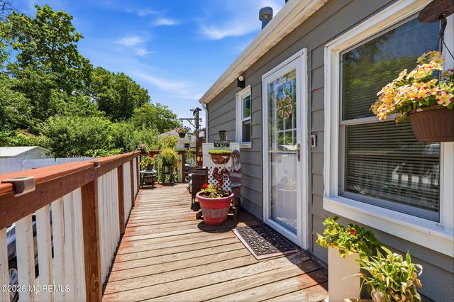 94 Forest Avenue, Keansburg, NJ 07734