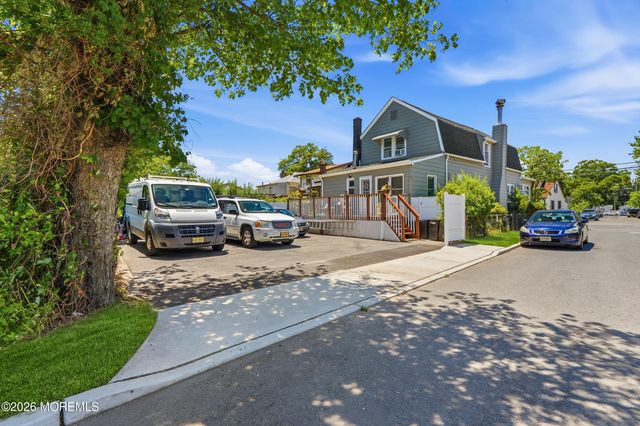 94 Forest Avenue, Keansburg, NJ 07734