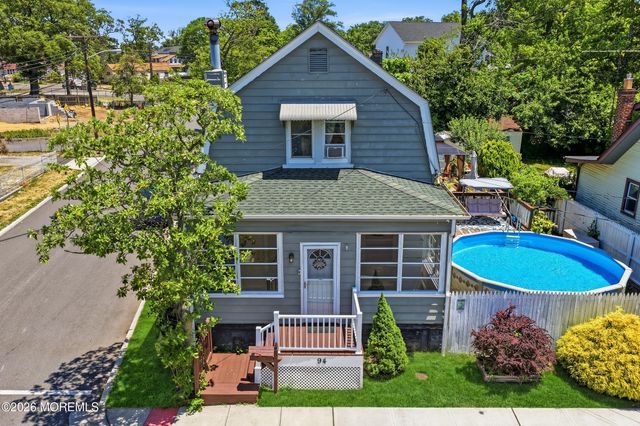 94 Forest Avenue, Keansburg, NJ 07734