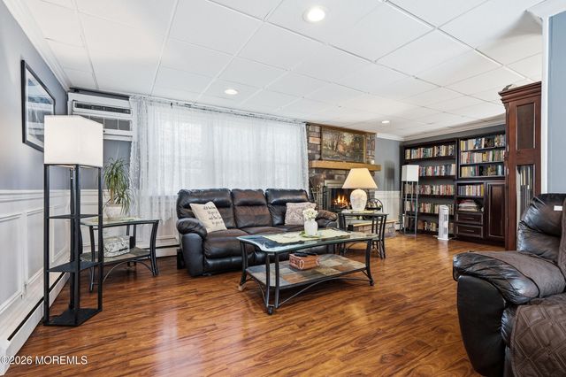 94 Forest Avenue, Keansburg, NJ 07734