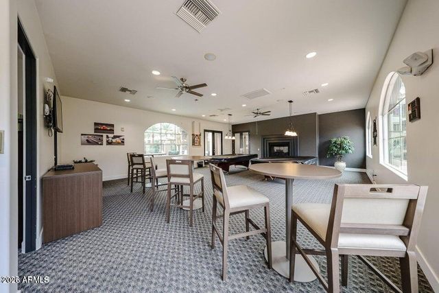 5450 E DEER VALLEY Drive 1186, Phoenix, AZ 85054