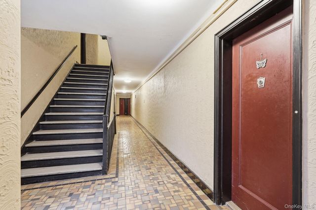 601 Pelham Parkway N 106, Bronx, NY 10467