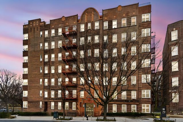 601 Pelham Parkway N 106, Bronx, NY 10467