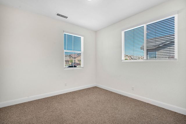 1807 Las Rosas Avenue, Clovis, CA 93619