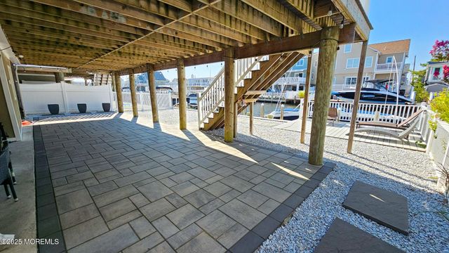 52 Nancy Drive, Manahawkin, NJ 08050