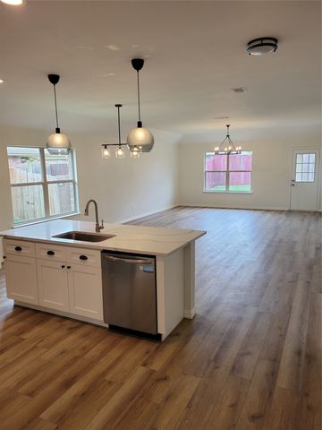 2201 Willow Creek Drive, Little Elm, TX 75068