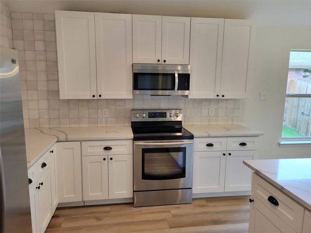 2201 Willow Creek Drive, Little Elm, TX 75068