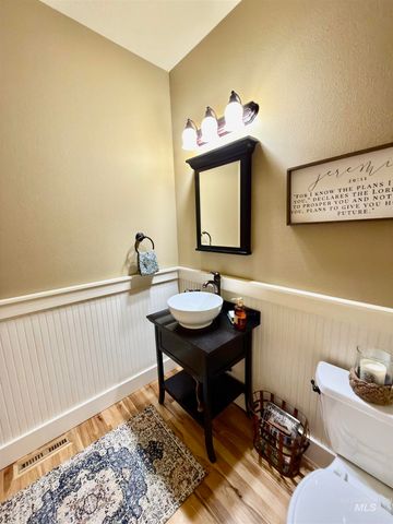 11470 S Cross Slope Pl, Nampa, ID 83686