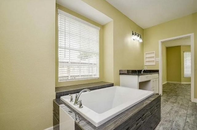 318 N Cypress Estates Circle, Spring, TX 77388