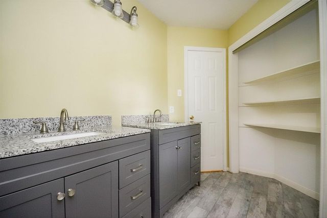 318 N Cypress Estates Circle, Spring, TX 77388