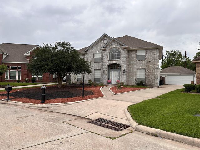 318 N Cypress Estates Circle, Spring, TX 77388
