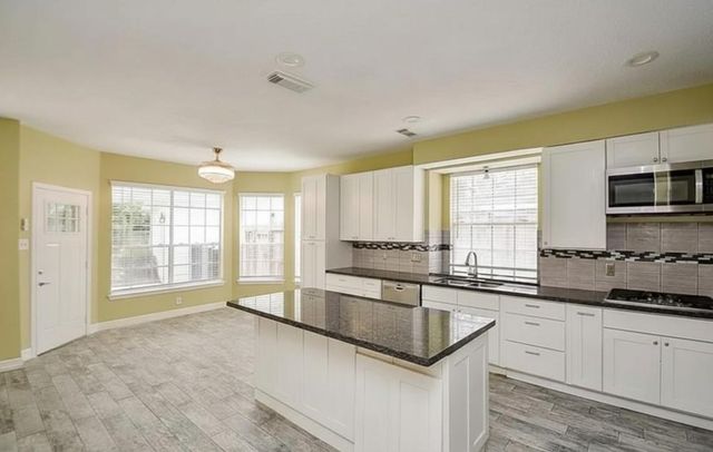 318 N Cypress Estates Circle, Spring, TX 77388