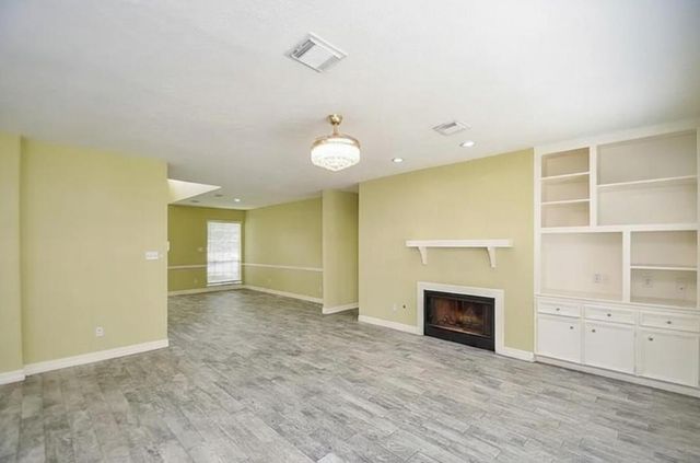 318 N Cypress Estates Circle, Spring, TX 77388