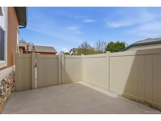 1623 N Granby Way, Aurora, CO 80011