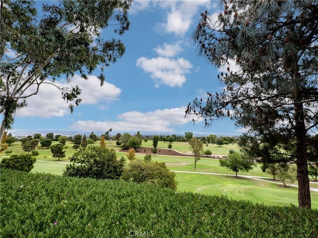 88 Calle Aragon A, Laguna Woods, CA 92637