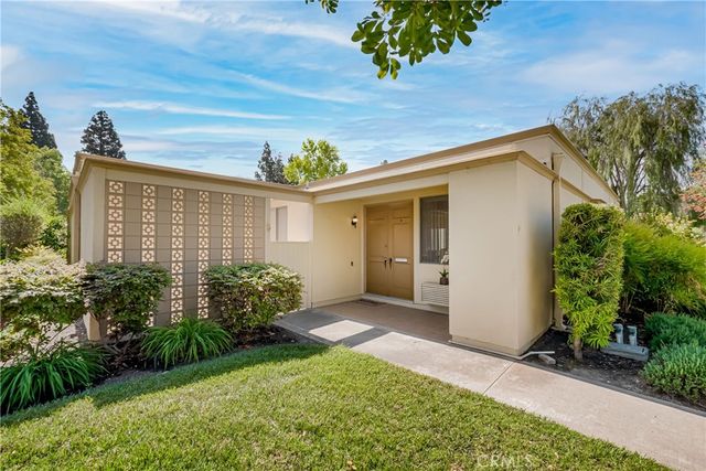 88 Calle Aragon A, Laguna Woods, CA 92637