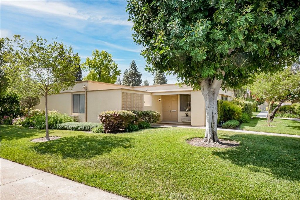 88 Calle Aragon A, Laguna Woods, CA 92637