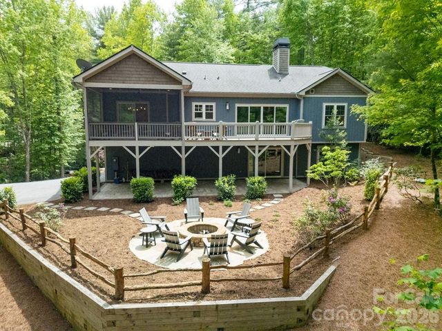 131 Bear Trace Road, Brevard, NC 28712