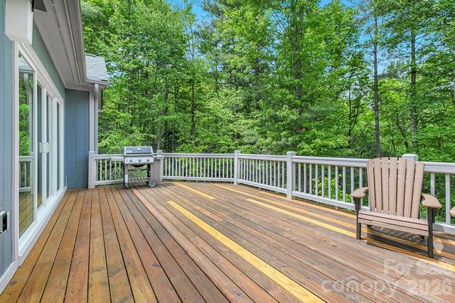 131 Bear Trace Road, Brevard, NC 28712