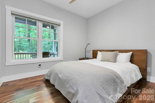 131 Bear Trace Road, Brevard, NC 28712