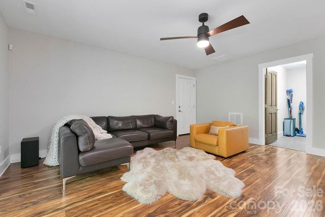 131 Bear Trace Road, Brevard, NC 28712