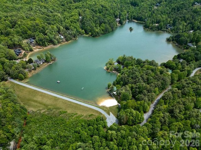 131 Bear Trace Road, Brevard, NC 28712