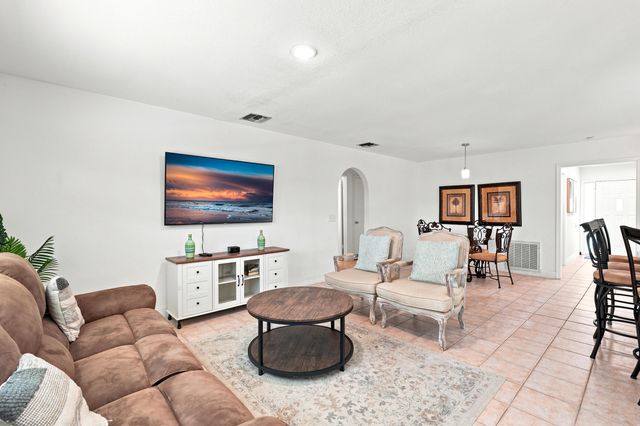 502 NW Kilpatrick Avenue, Port St. Lucie, Port St Lucie, FL 34983