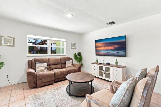 502 NW Kilpatrick Avenue, Port St. Lucie, Port St Lucie, FL 34983