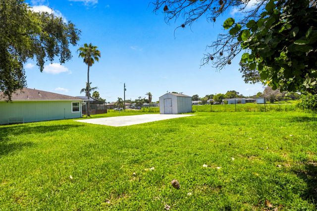 502 NW Kilpatrick Avenue, Port St. Lucie, Port St Lucie, FL 34983
