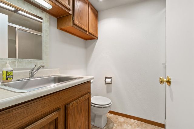 6121 Salmon Way, Pollock Pines, CA 95726