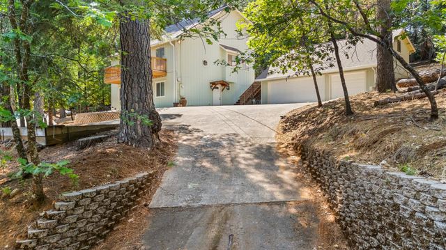 6121 Salmon Way, Pollock Pines, CA 95726